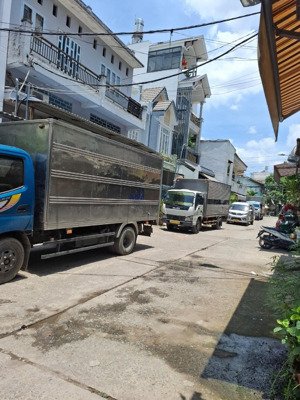 7 tỷ 500 thương lượng, bán nhà mới 3 tầng, đường 8 mét thông, diện tích : ngan 4 mét - dài 22 mét