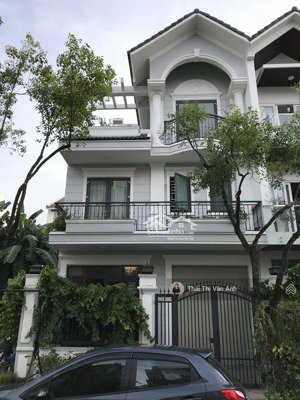 bán biệt thự mặt tiền đường số phường tân phong quận 7- 7x20m- 3 tầng- hđt 30tr/th- giá 24 tỷ