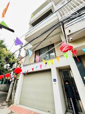 siêu phẩm nhà dân xây tây mỗ .mặt ngõ thẳng tắp . 20m ra phố . ô tô vào nhà. 81m. mt 5m