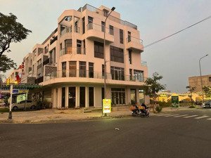 bán shophouse 3 mặt tiền nguyễn sinh sắc, vị trí kim cương