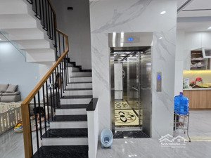 siêu phẩm nhà 4 tầng phường phước long, full nội thất có thang máy giá chỉ 8.9 tỷ. lh e cường ạ
