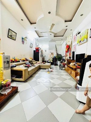 khương đình lô góc 51m 4 tầng, chỉ 9 tỷ. chính chủ gửi bán nhanh. ngõ thông ba gác đỗ cửa. sổ vuông