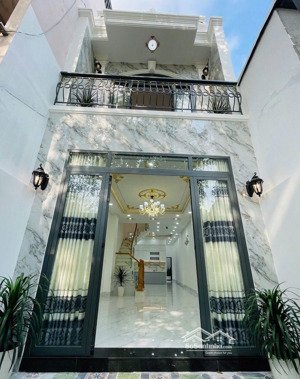 bán nhà đẹp ngay tên lửa - bình trị đông sát tân phú q6