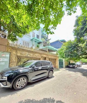 biệt phủ lê trọng tấn mặt phố lô góc 130m2 thang máy view triệu