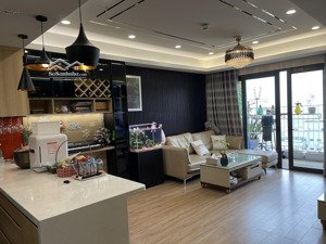 (giá chuẩn) bán căn 3pn-2wc 130m2 tòa golden land, full nội thất, tầng trung, slot ô tô. giá 8,5 tỷ