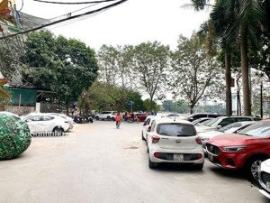 mặt hồ ba mẫu 80m2 6 tầng 44 tỷ lô góc 2 mặt thoáng view hồ kd vỉa hè ô tô