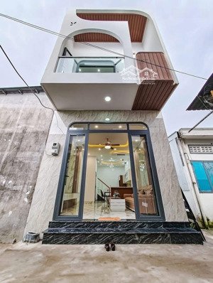 tin chuẩn 100%! nhà lê thánh tôn 65m2/3ty9 sổ hồng riêng chính chủ. hợp đồng cho thuê 29tr/1th