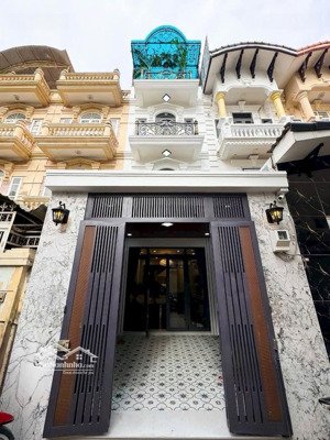 nhà phố quận 7 - phong cách hiệm đại châu âu - phường bình thuận