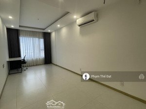 51m2 giá 4,7 tỷ hàng thật giá tốt thời điểm hiện tại. call em đạt hẹn lịch coi thực tế căn hộ