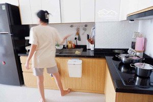 bán căn hộ 3pn, 2wc, giá 3.2 tỷ dt 82m2, nội thất dính tường vinhomes grand park, quận 9, tp. hcm