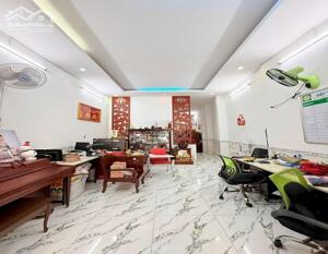 Chỉ 8,x tỷ có ngay nhà HXH hạ chào 730 tr, Trường Chinh, P14, Tân Bình, 87m2, 2 tầng,