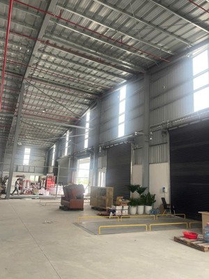 cho thuê kho xưởng tại xã văn giang- hưng yên. diện tích 2100-4200m2