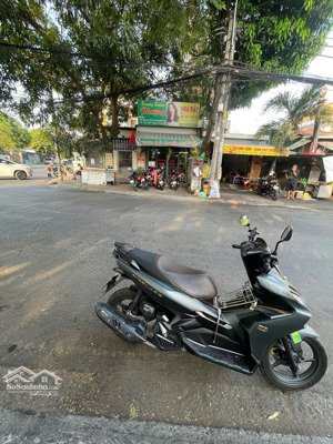 bán mặt tiền kinh doanh trương văn thành q9