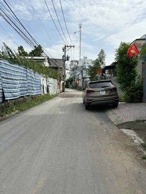 đất 61.5 (4x15.5 vuông,shr) đường 963 , nguyễn duy trinh , p phú hữu, thủ đức (4ty190)