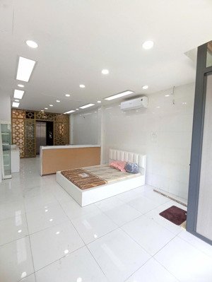 cho thuê nhà 118 bạch đằng, p14, q.bình thạnh giá rẻ 15triệu, 3 tầng/ 3pn, chính chủ