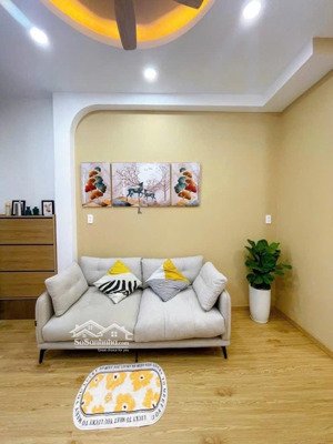 bán nhà đẹp 2 tầng quận tân bình 24m2 chỉ hơn 3 tỷ xíu