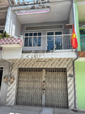 nhà chính chủ 1 sẹc hà huy giáp, quận 12. dt: 4m x 12m. ngay chợ đường và cầu phú long mới