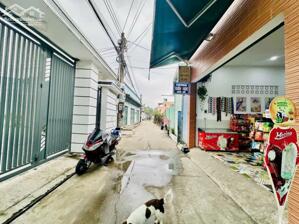 Kẹt tiền, bán rẻ nhà Tân Phong SR,TC, sân oto, đường oto chỉ 2,7 tỷ