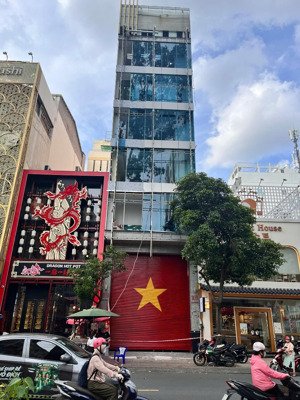 chỉ 220triệu 6x20m! cho thuê tòa nhà mặt tiền cao thắng, quận 3