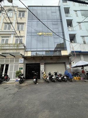 tòa nhà 5 tầng full kính đường nguyễn gia trí p25 bình thạnh - dt 8x10 - giá 60 triệu 