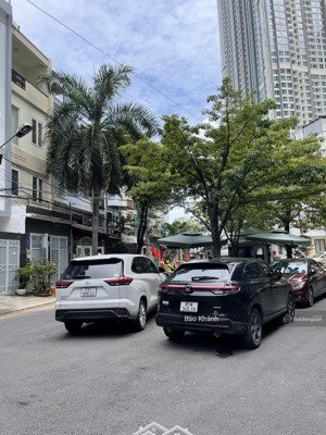 nhà đẹp oto đỗ cửa nguyễn hữu cảnh - 5tầngx60m2 giáp quận 1, sát landmark 81, giá rẻ chỉ 10.8tỷ