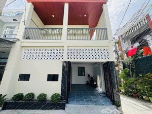 bán nhà căn góc thoáng mát hẻm lê hồng phong 94.65 m2, 2 tầng đẹp, giá 5.7 tỷ vào ở ngay