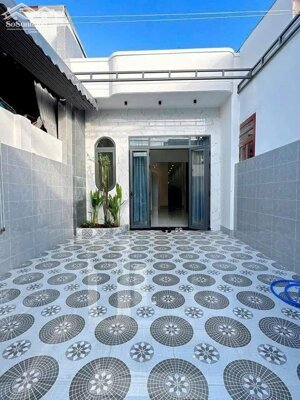 NHÀ CẤP 4 CHO GIA ĐÌNH NHỎ HẠNH PHÚC TO GẦN KHU DU LỊCH BỬU LONG