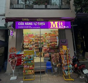 cho thuê cửa hàng mặt chợ nghĩa đô - 16m2, có vỉa hè, khu vực buôn bán sầm uất, giá 7 triệu đồng.