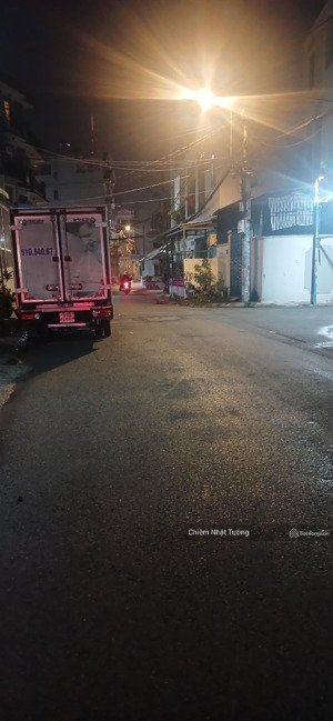 nhà bán hẻm xe tải tránh,4 tầng, 4,2m x 12,5m (53m2) giáp khu tên lửa, giá hơn 5ty xíu