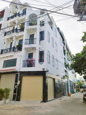 nhà tân thới hiệp 13 đúc 1 trệt 3 lầu đường 7m thông- tặng nội thất