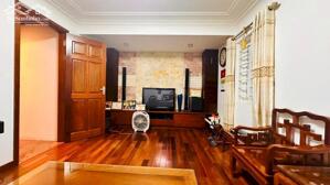 Bán nhà Hào Nam 48m2 vị trí đẹp ngõ ô tô nở hậu gần ô tô tránh 5.9 tỷ