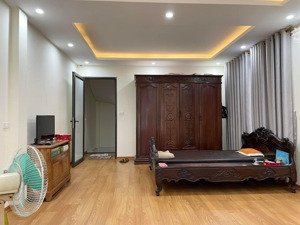 bán nhà phường ngọc hà, đang cho thuê 400tr/năm, ngõ nông thông thoáng, bán nhanh chỉ 9.x tỷ