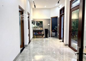 chính chủ gửi bán nhà 3 tầng 2 mặt tiền đường yên thế, p hoà an, quận cẩm lệ, đà nẵng.
