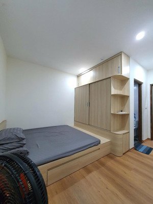 cho thuê căn 2pn view biển - full nội thất - chỉ xách vali vào ở.