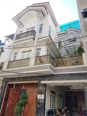 biêt thự bình lợi , 10 x 18m, 4 tầng + áp mái giá 22 tỷ thương lượng