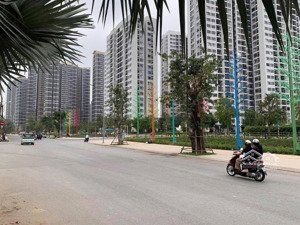 bán nhà 10m x 20m mặt tiền đường phước thiện ngay vinhomes phường long thạnh mỹ quận 9 tp hcm