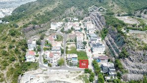 bán lô góc - 2 mặt tiền đường khu biệt thự cao cấp "ocean view" view biển, giá đầu tư chỉ 70tr/m2