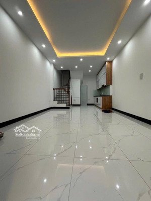 bán gấp nr 5 tầng, 6pn, 4wc, giá 5,65 tỷ, 40m2 ở an trai, hoài đức, hà nội