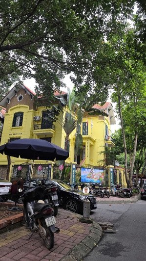 130 tỷ - siêu biệt thự đỗ quang - cầu giấy: 265m2 - mặt tiền 17m - dòng tiền $4000/tháng!