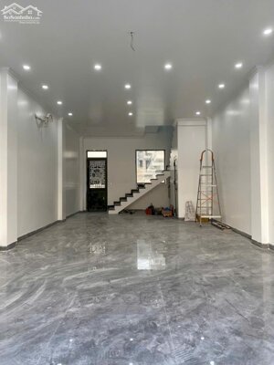 Cho thuê tầng 1 nhà mặt đường khu Him Lam , Hùng Vương . Làm Tóc , Mi , Móng chỉ 6tr