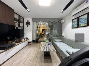 bán tòa căn hộ có tháng máy 7 tầng sát nguyễn tất thành gần biển đường 5m5 lề 4m giá chỉ 13 tỷ 9