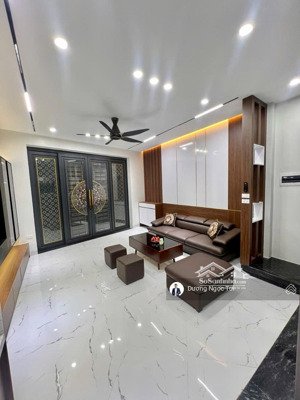 bán nhà riêng tại đường mậu lương, hà đông 7,75 tỷ, 38,5m2, 5 tầng, thang máy,nhà to vuông nở hậu