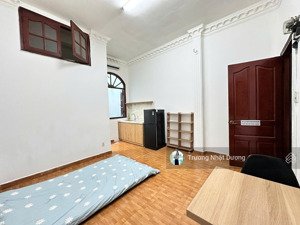 phòng trọ cao cấp full nội thất có cửa sổ lớn, ngay cầu phú mỹ 677 huỳnh tấn phát q7. lh 