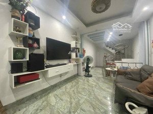 đỗ nhuận ngoại giao đoàn - nhà dân xây 5 tầng - 31.1m - lh: 