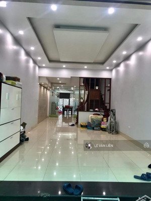 bán nhà phố trần quốc hoàn 40m² 5 tầng giá 15 tỷ ô tô, kinh doanh