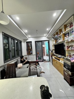 sát hẻm xe hơi ngang 5.1m bề thế gần 70m 3 tầng btct - 7.x tỷ