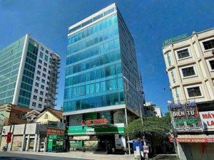 hợp đồng thuê 350 triệu/tháng ! 1500m2 sàn bán gấp tòa nhà ung văn khiêm 8,2x34m-h 7 tầng gía 85 tỷ