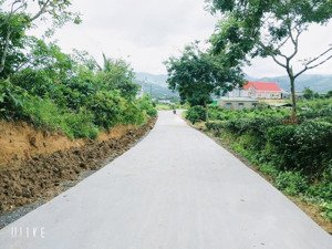 chỉ 2,35 tỷ cho 4,5 sào- phường 3 ( xã đại lào cũ) có 65m mặt đường bê tông
