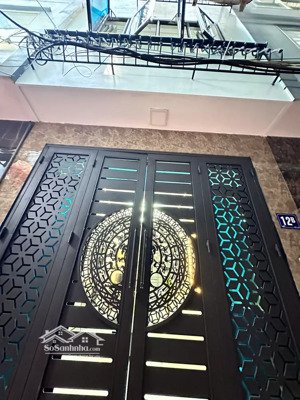 bán nr tại kim giang, 8,65 tỷ, 40m2, 7pn, 6wc, view đẹp