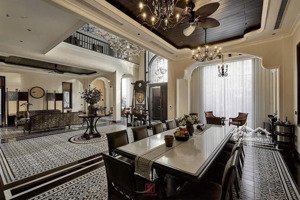 ( chính chủ ) tôi cần bán toà nhà mp trúc bạch, q ba đình, hn, dt 240 m x 11 t, mt 8 m, giá 160 tỷ